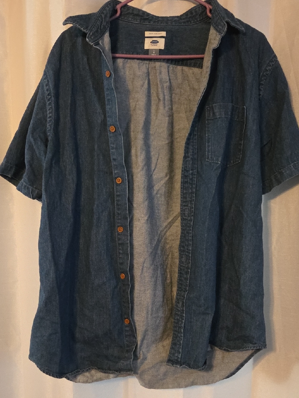 Old Navy Men's Short-Sleeve Denim Button-Down Shirt in Dark Blue